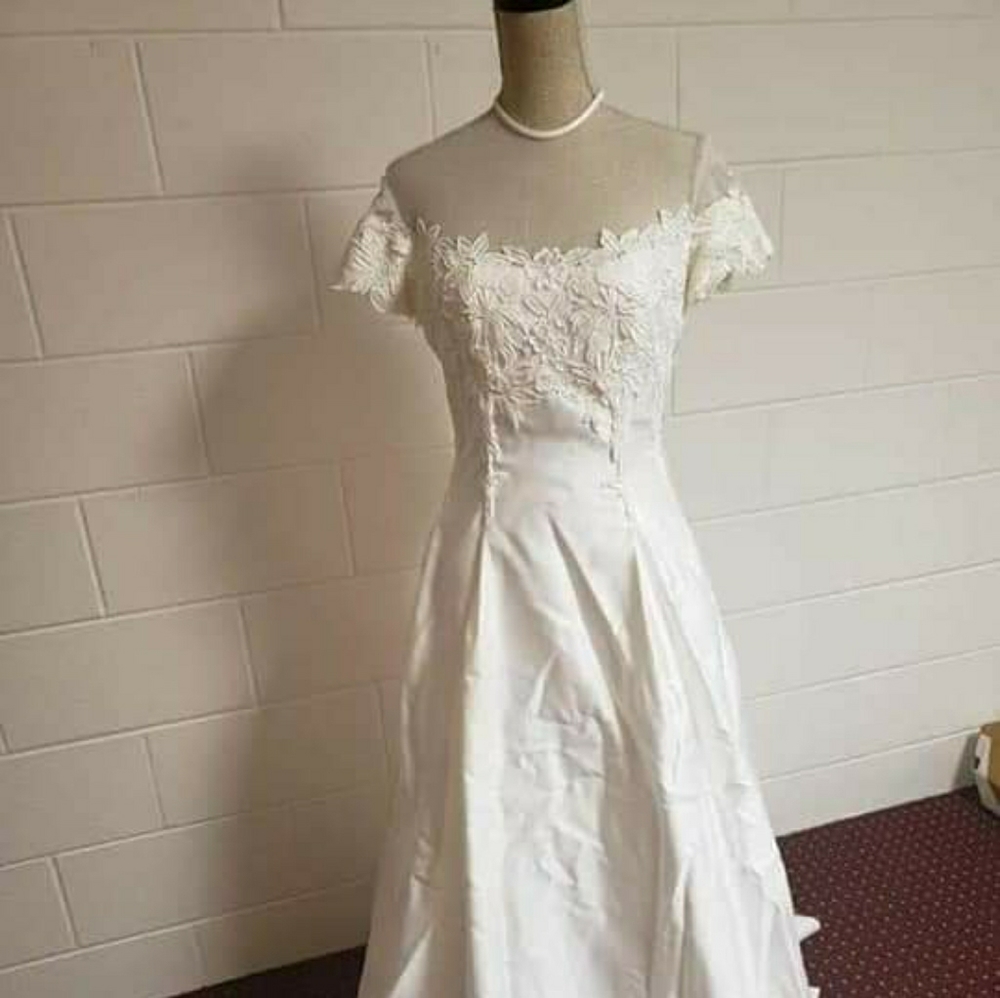 Wedding dress